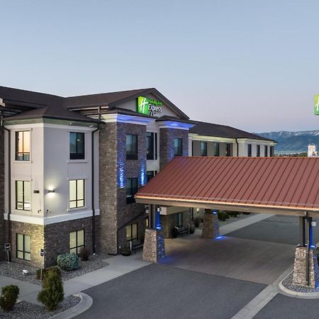 Holiday Inn Express Belgrade-Bozeman Area By Ihg Exterior photo