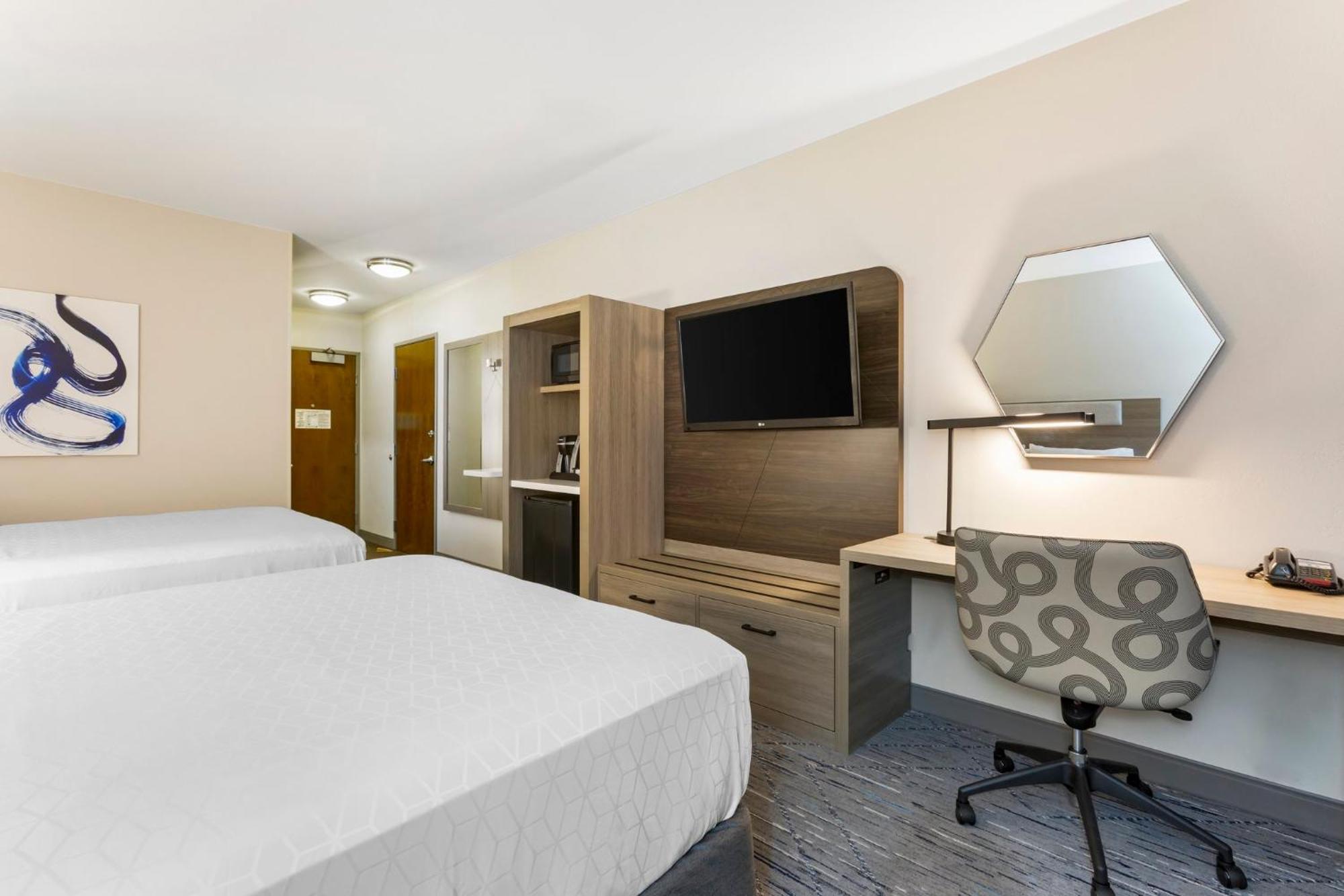 Holiday Inn Express Belgrade-Bozeman Area By Ihg Exterior photo
