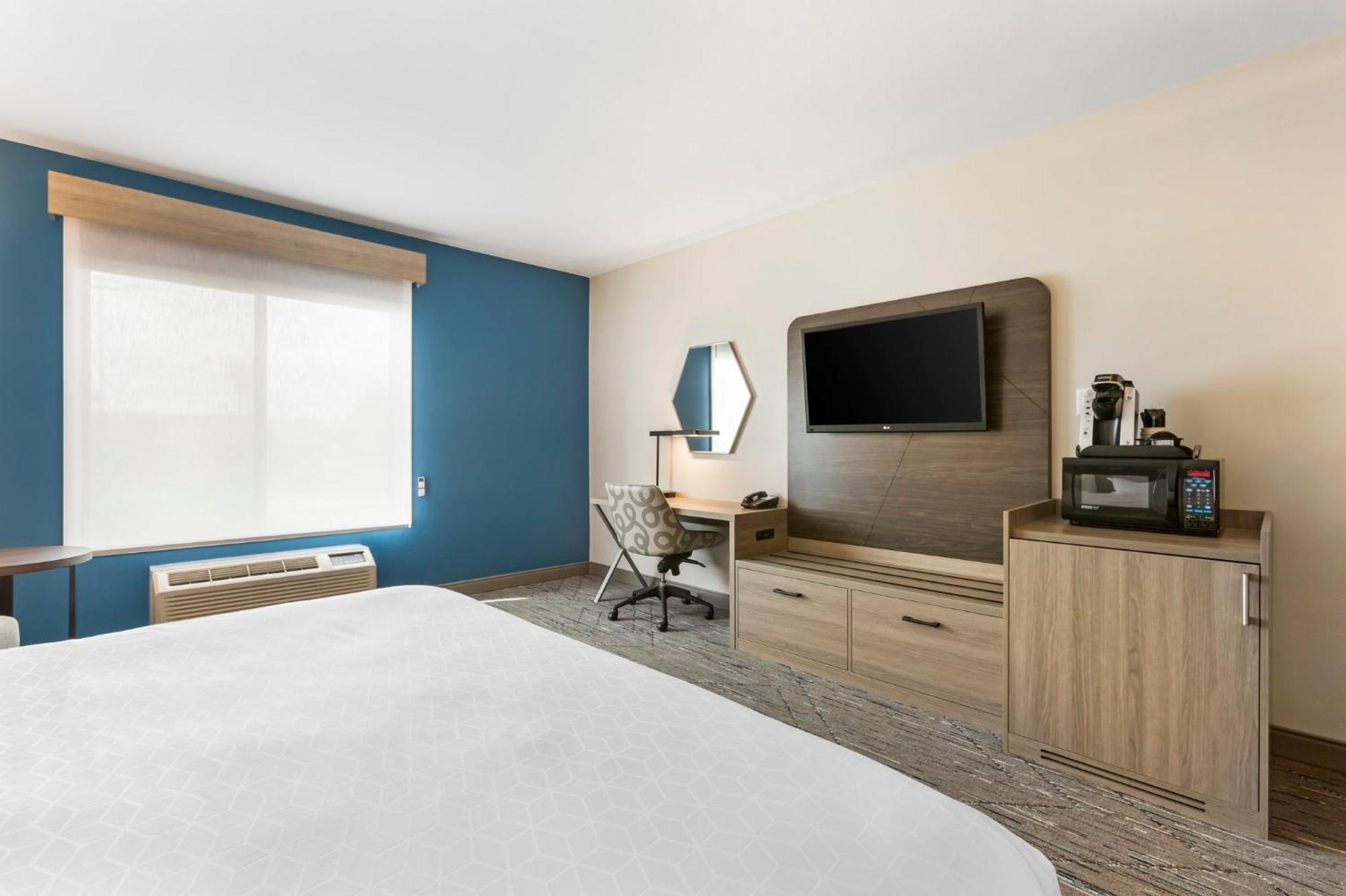 Holiday Inn Express Belgrade-Bozeman Area By Ihg Exterior photo