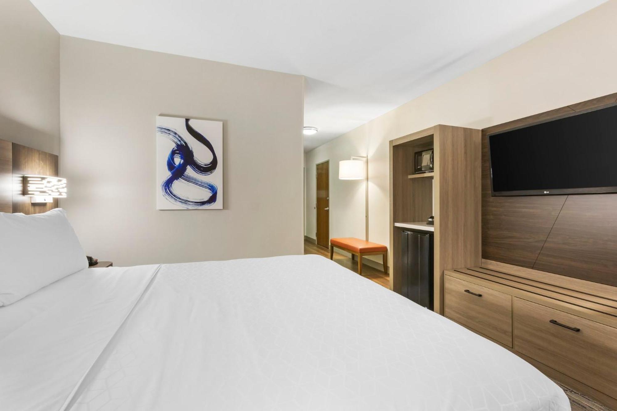 Holiday Inn Express Belgrade-Bozeman Area By Ihg Exterior photo