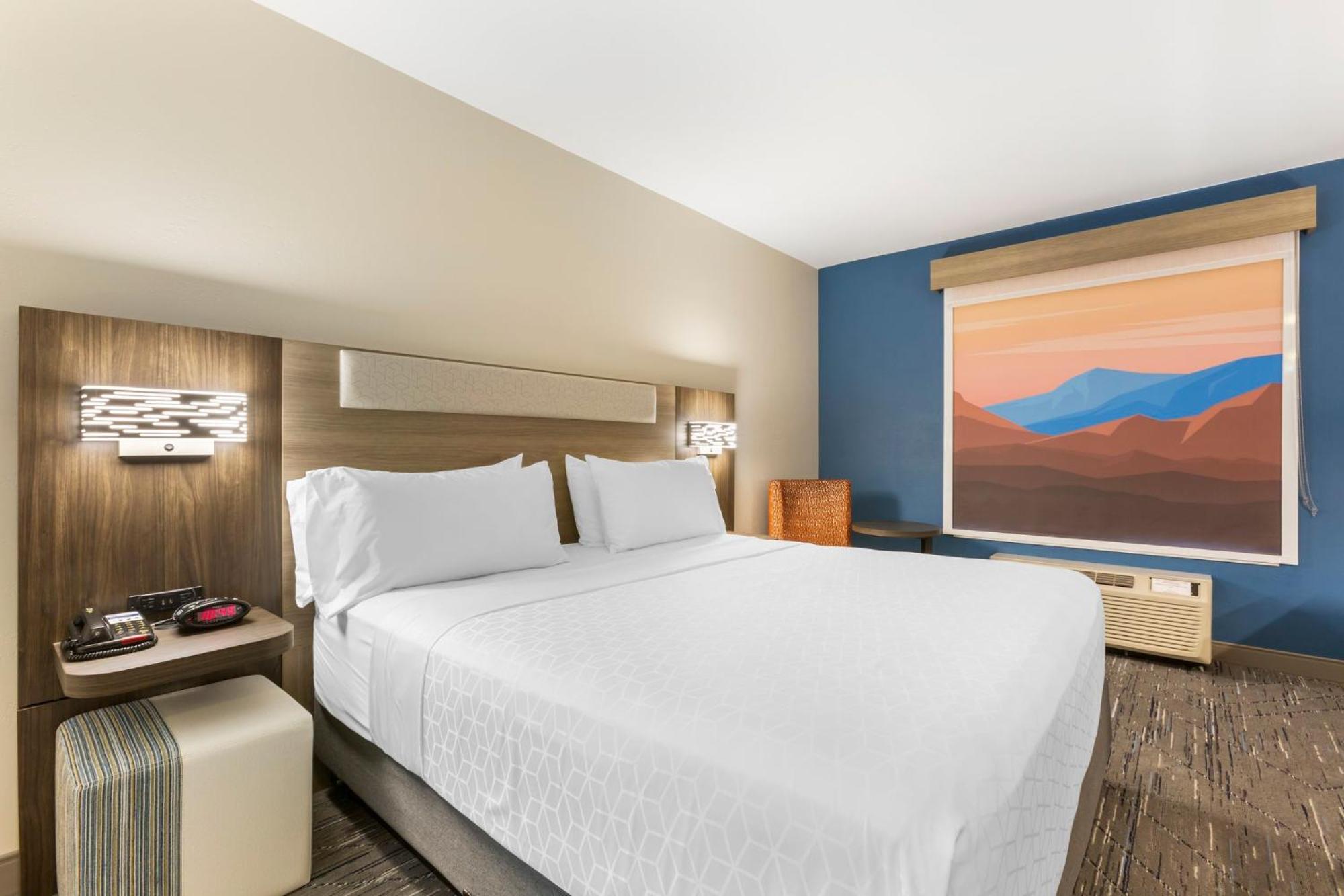 Holiday Inn Express Belgrade-Bozeman Area By Ihg Exterior photo