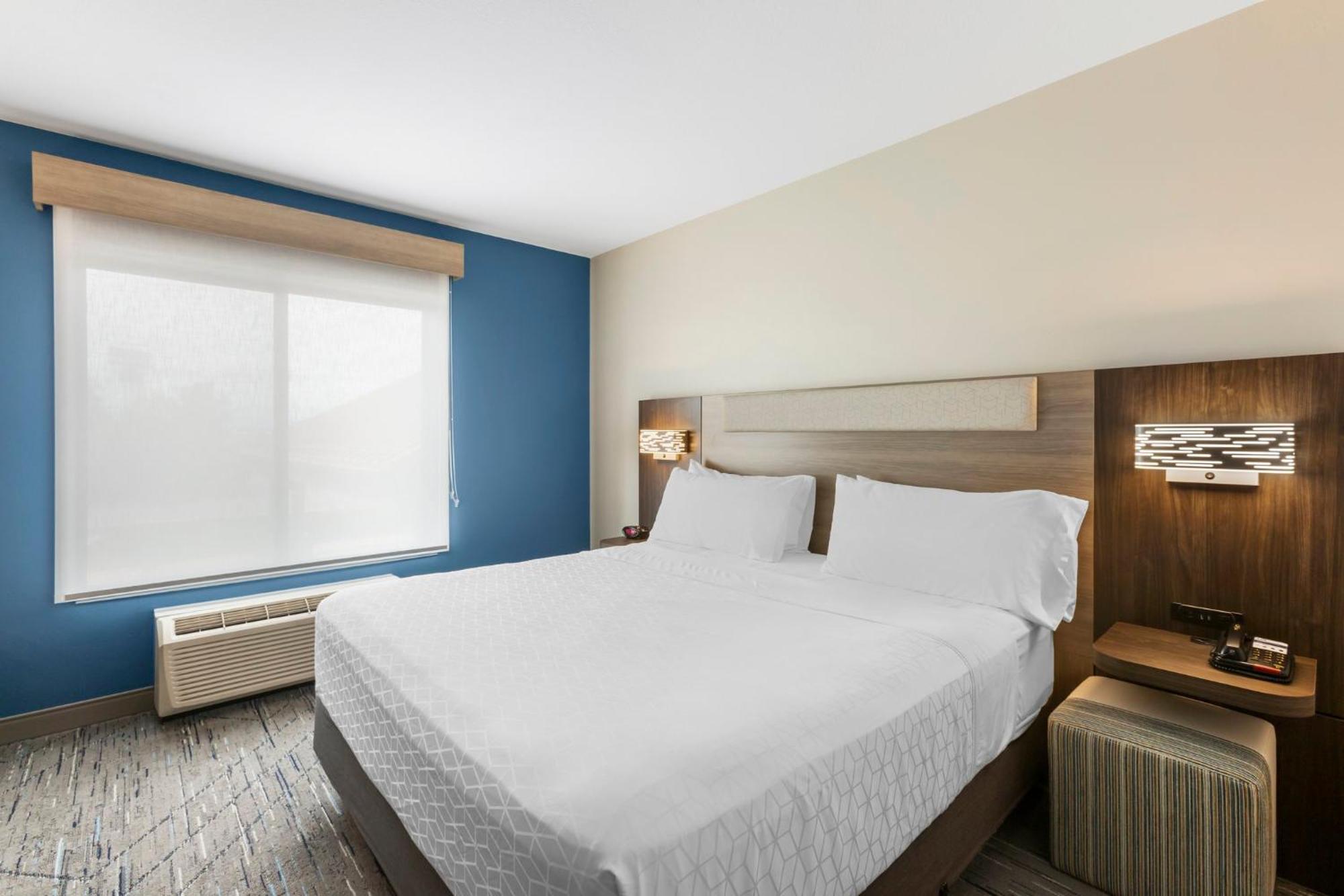 Holiday Inn Express Belgrade-Bozeman Area By Ihg Exterior photo