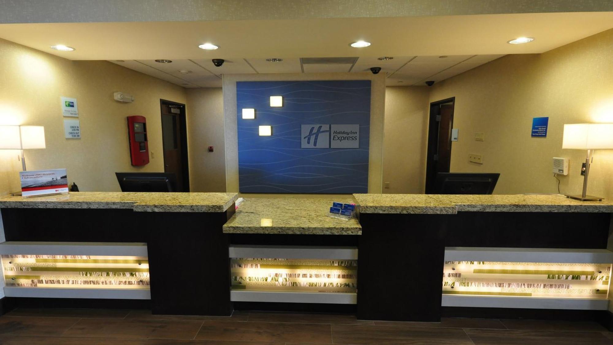 Holiday Inn Express Belgrade-Bozeman Area By Ihg Exterior photo